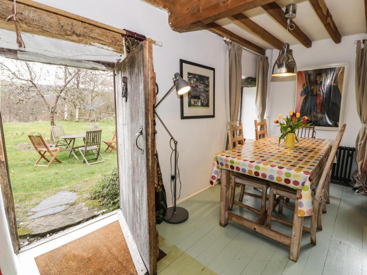Beudy Dolpebyll Villa Llangadfan Exterior photo